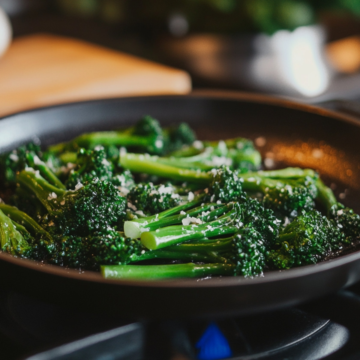 garlic-sautéed-broccolini-recipe.webp